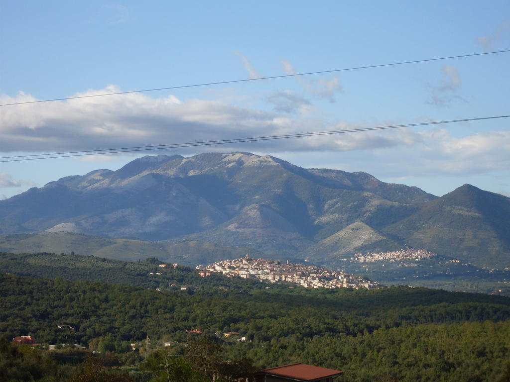 B&B H.M. Sonnino Luaran gambar