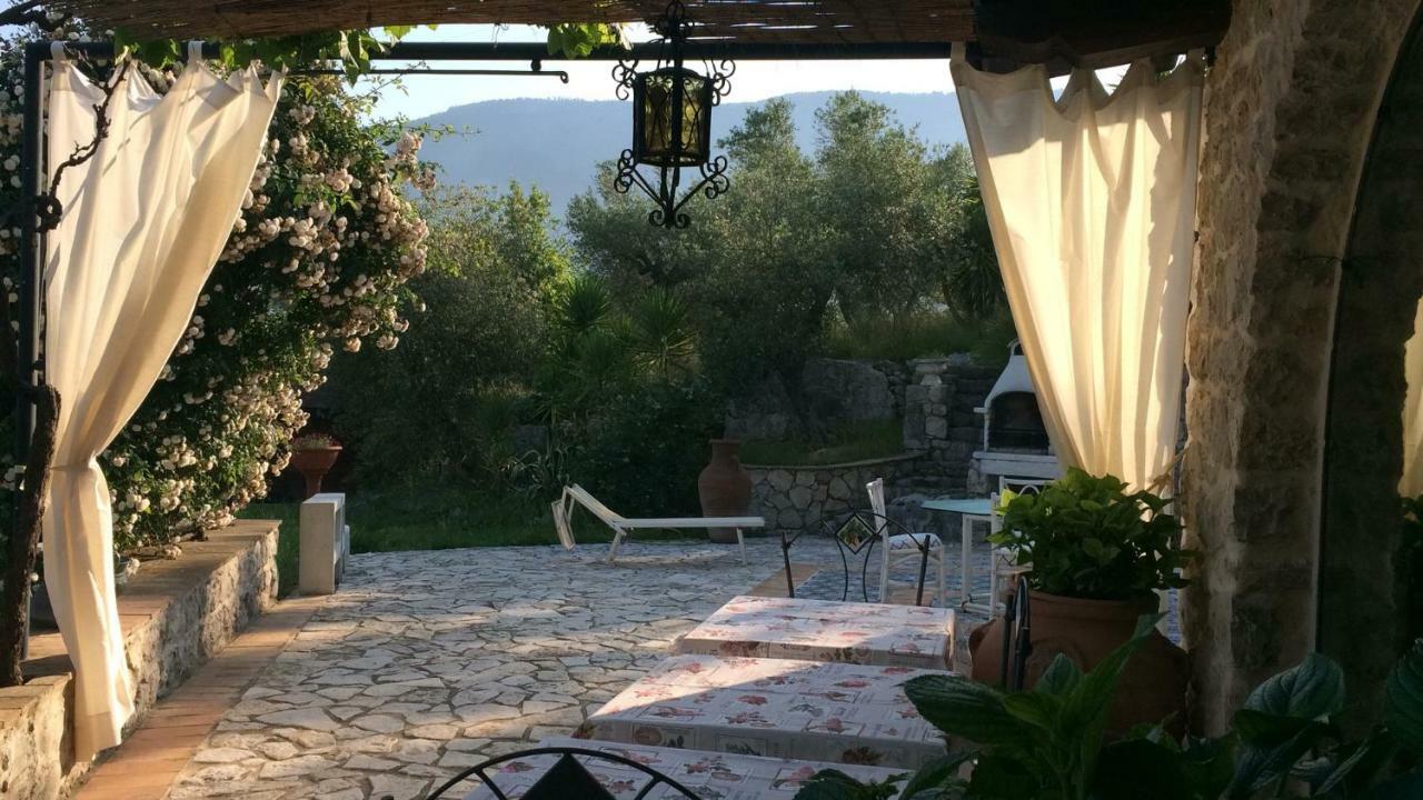 B&B H.M. Sonnino Luaran gambar